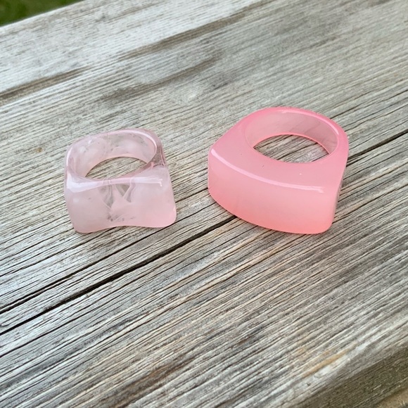 Vintage 90’S Y2K Chunky Pink Plastic lucid Rings Women’s X 2 LIKE NEW CONDITION - Picture 4 of 14